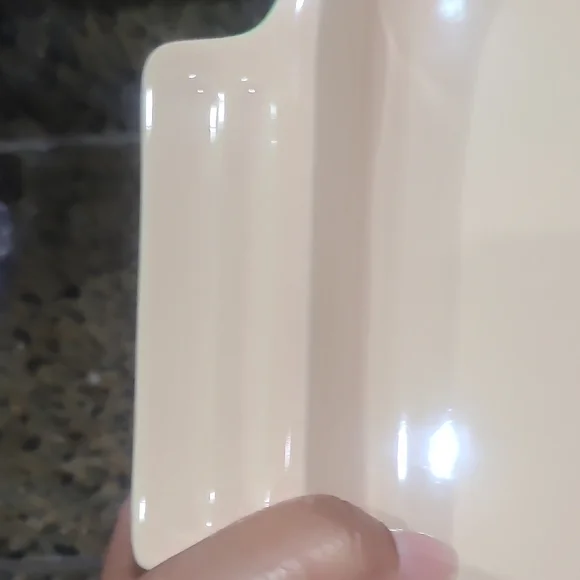 Le Creuset Cream and Green Squared Bakeware Dish with Handles - Picture 8 of 10